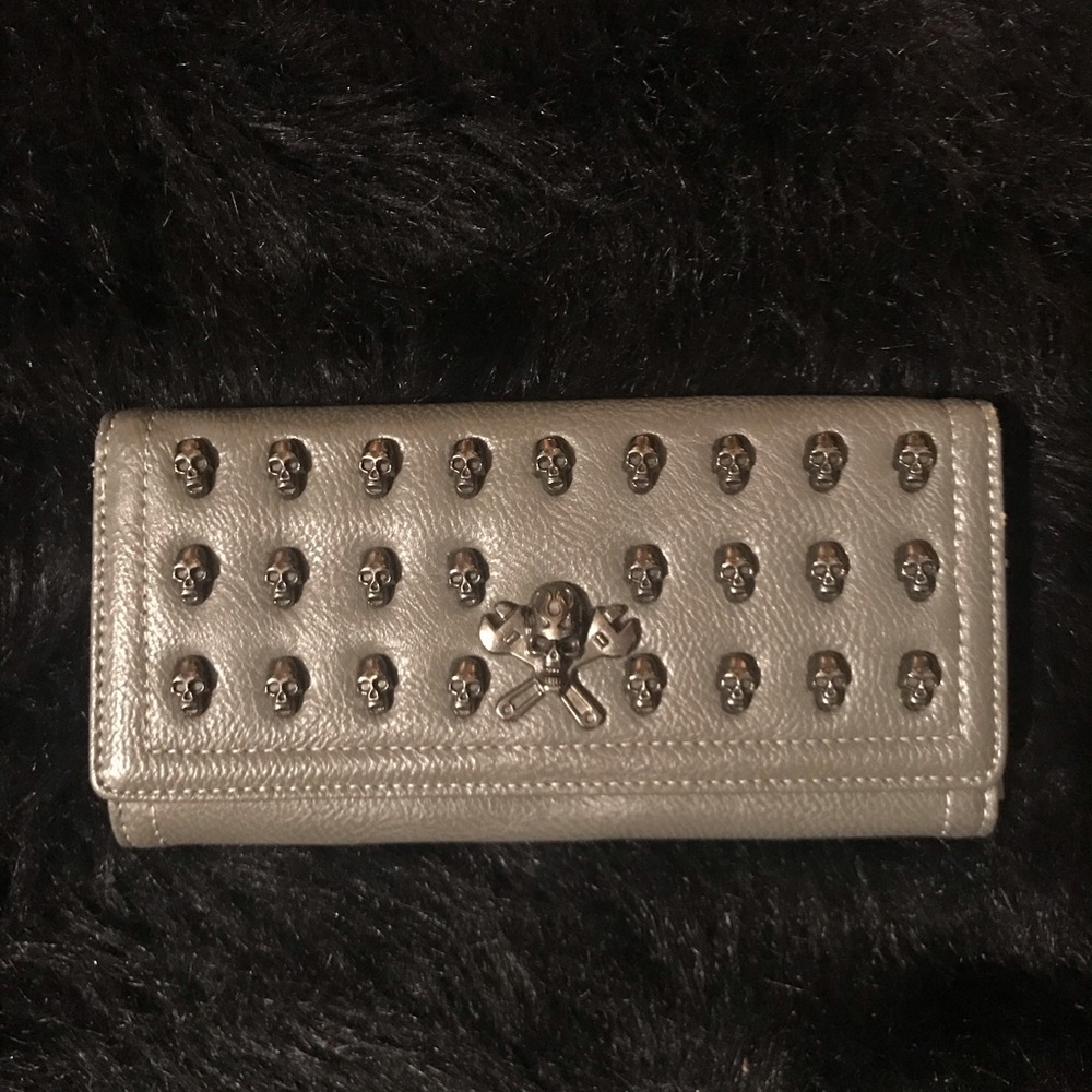 Skull Wallet from Hot Topic